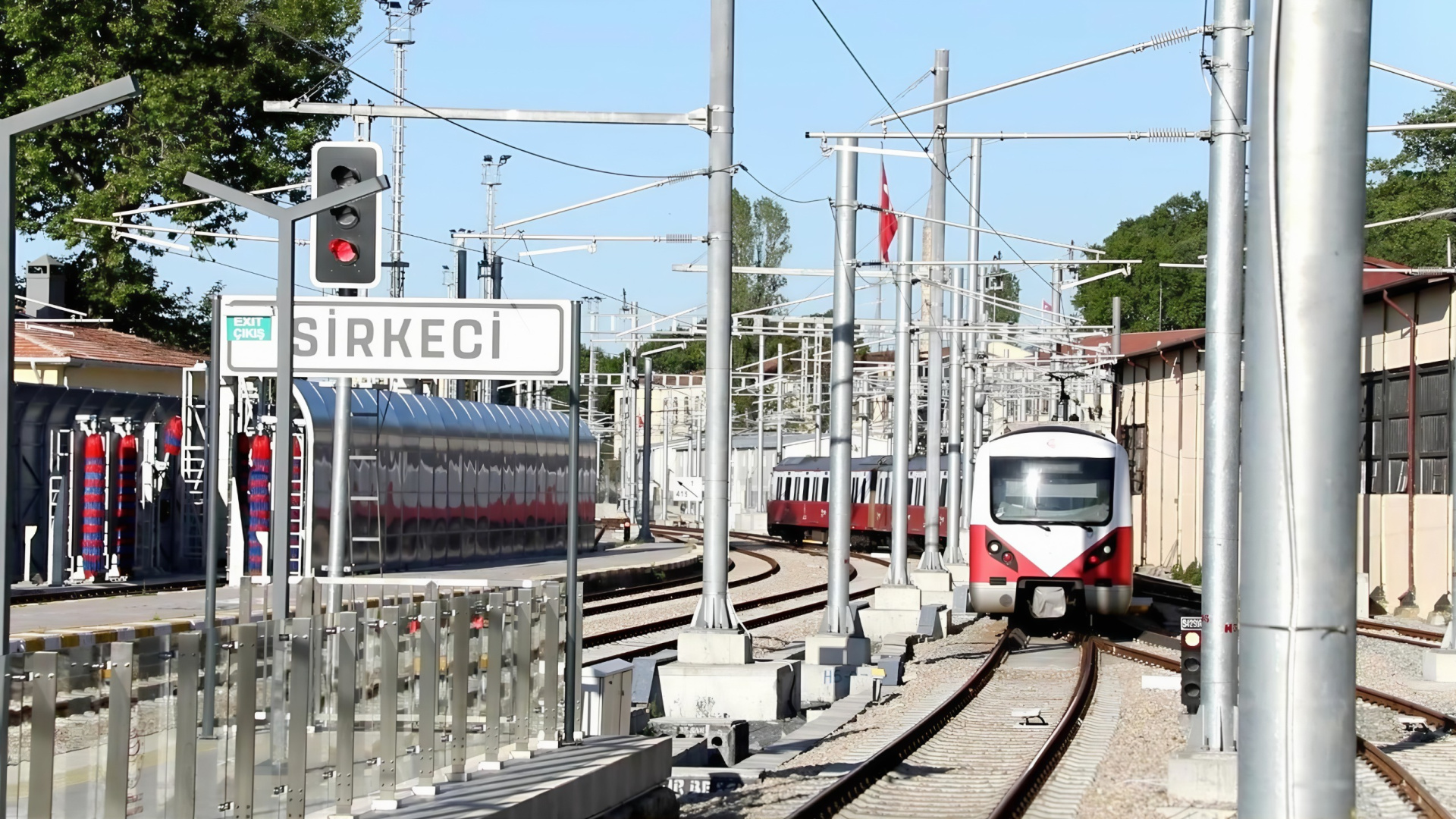 Sirkeci-Kazlıçeşme Hattı 8 Milyon Yolcuya Ulaştı: Tarih ve Modernite Buluşuyor