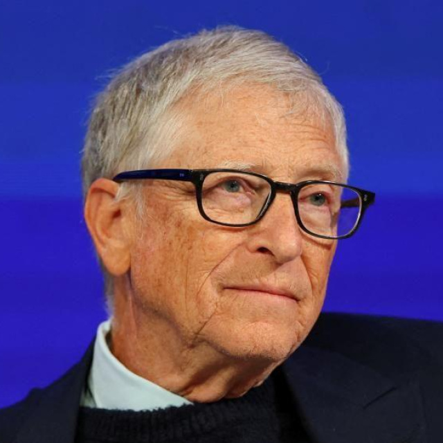 Bill Gates'ten çalışanlarına Epstein özrü