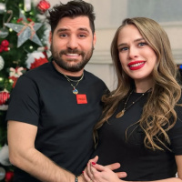 Ünlü çiftin bebekleri dünyaya geldi