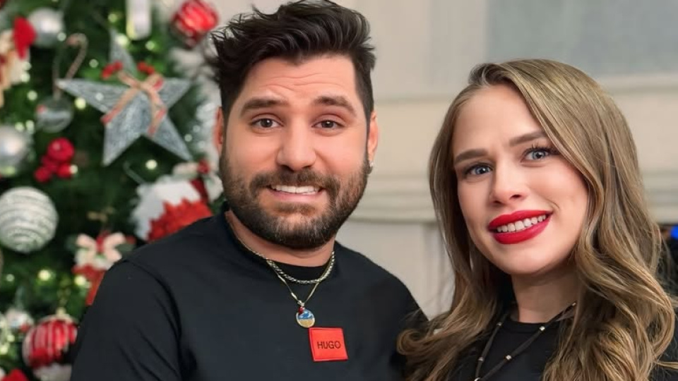 Ünlü çiftin bebekleri dünyaya geldi