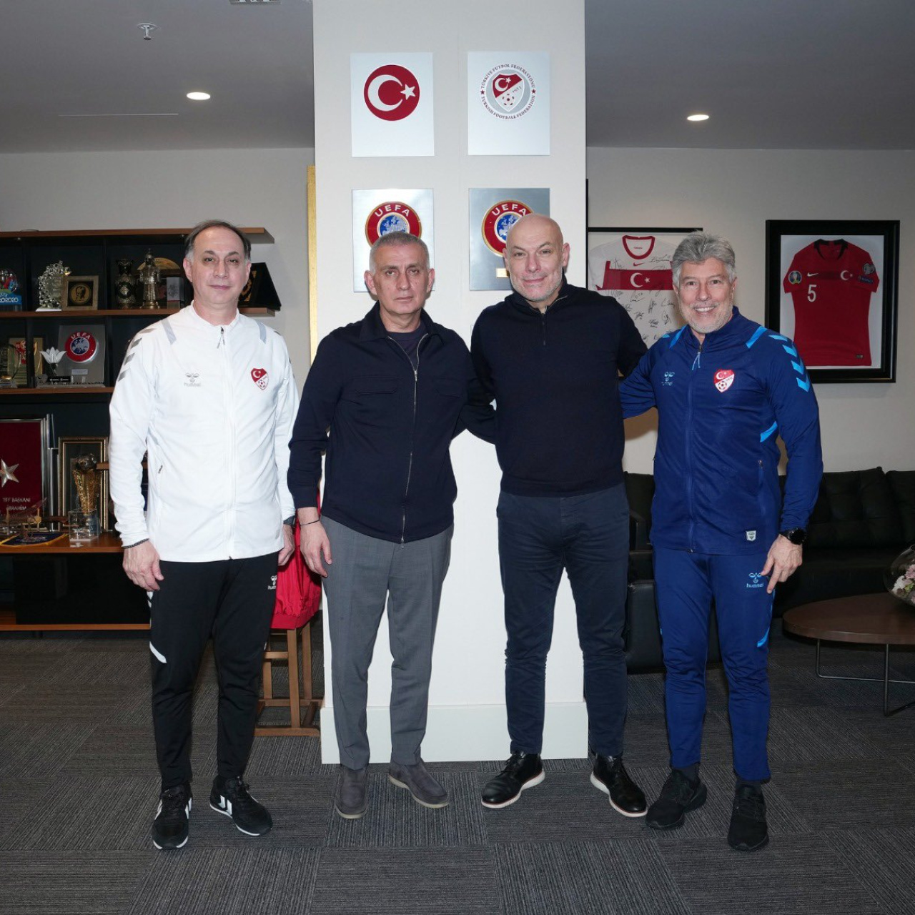 Howard Webb'ten MHK'ya ziyaret!