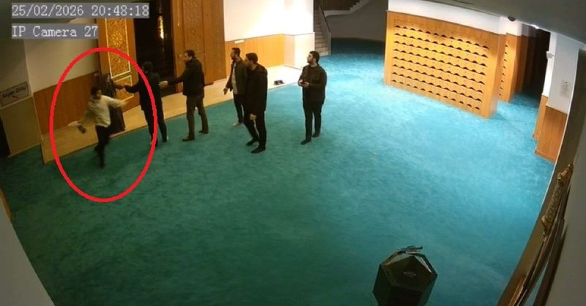 'Diyarbakır'da ayakkabısını bulamayan adam camide görevlilere saldırdı'