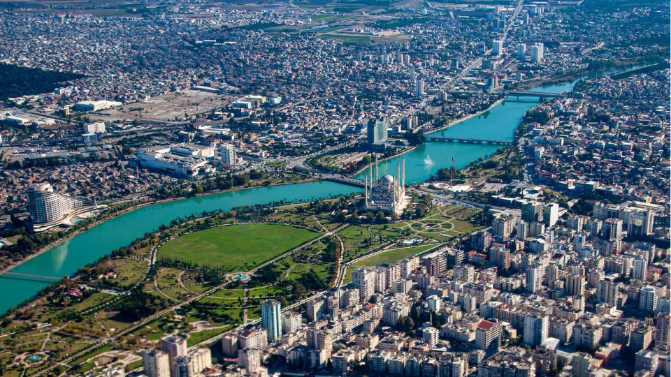 Adana'nın neyi meşhur?