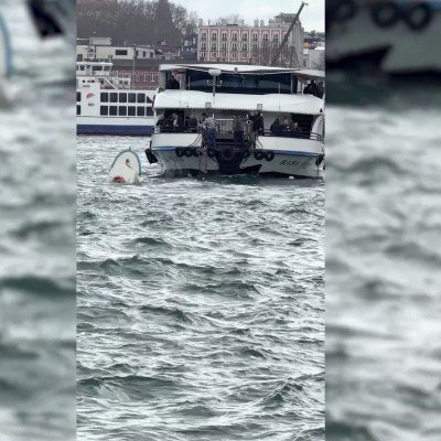 Vapur tekneye çarpınca denize düştü!