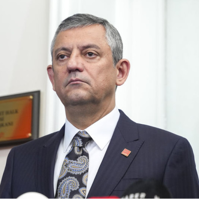 Özel'den kutuplaşmaya karşı “birlik” çağrısı