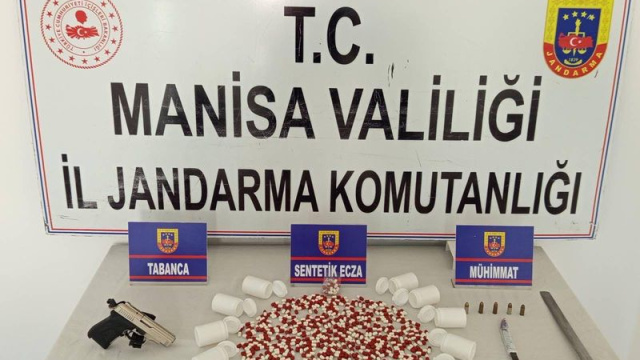 Manisa'da uyuşturucu operasyonu: 3 tutuklama
