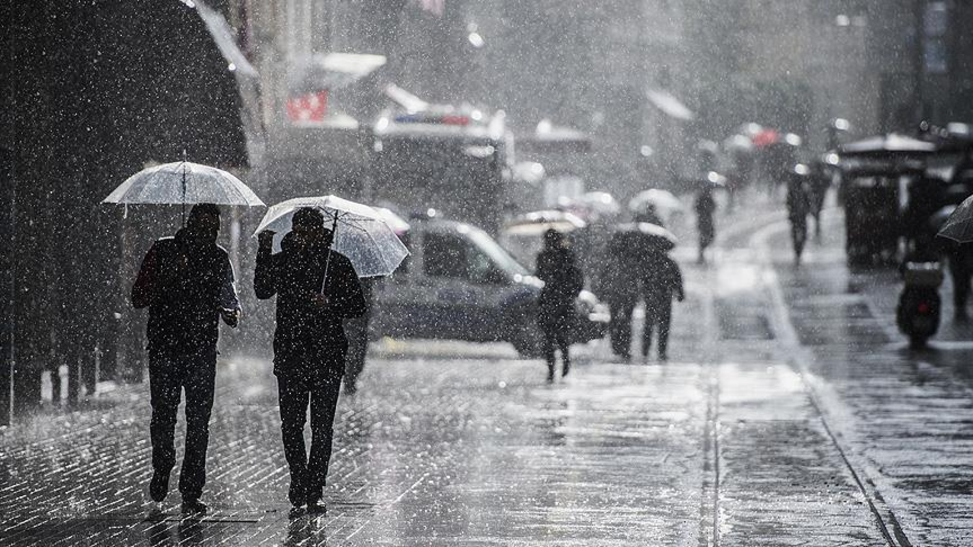 Meteoroloji'den 27 Ocak Cuma İçin Kritik Uyarılar: Kuvvetli Yağış ve Çığ Tehlikesi