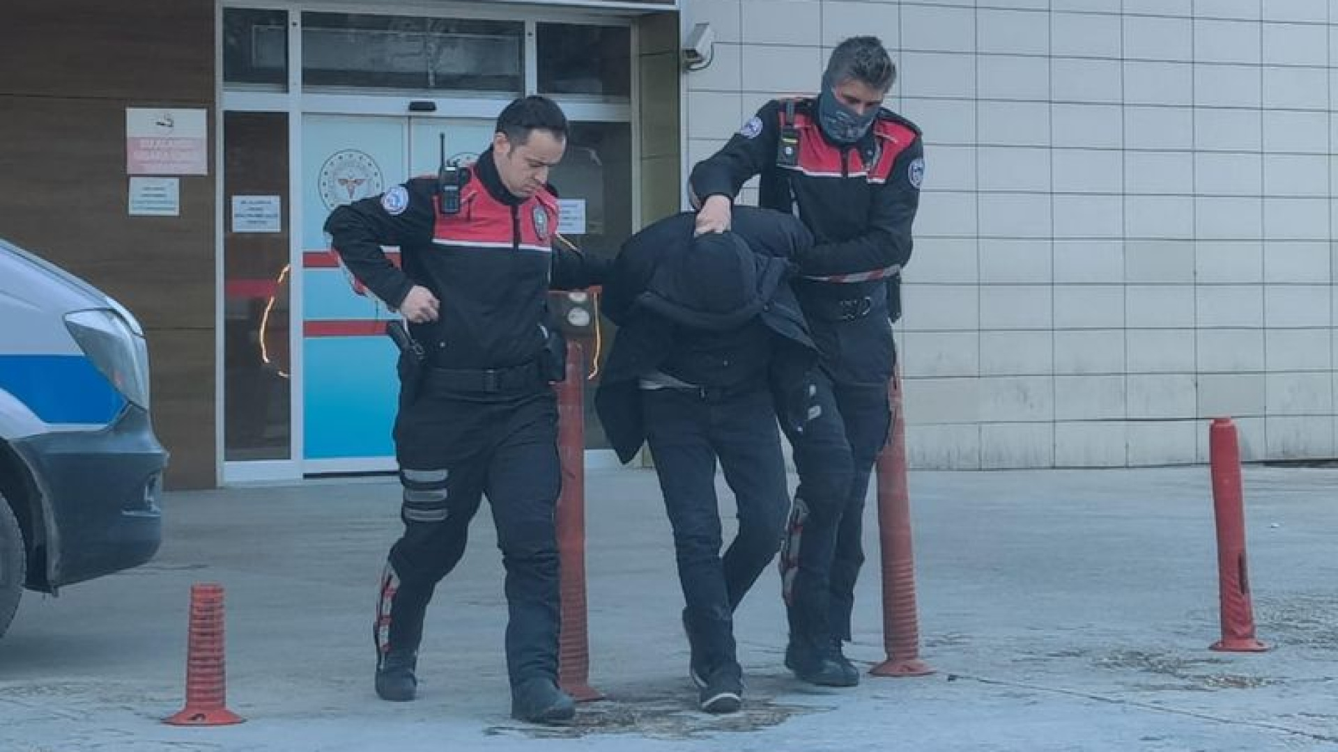 Bursa'da Polisin 'Dur' İhtarına Uymayan Şüpheli Takiple Yakalandı
