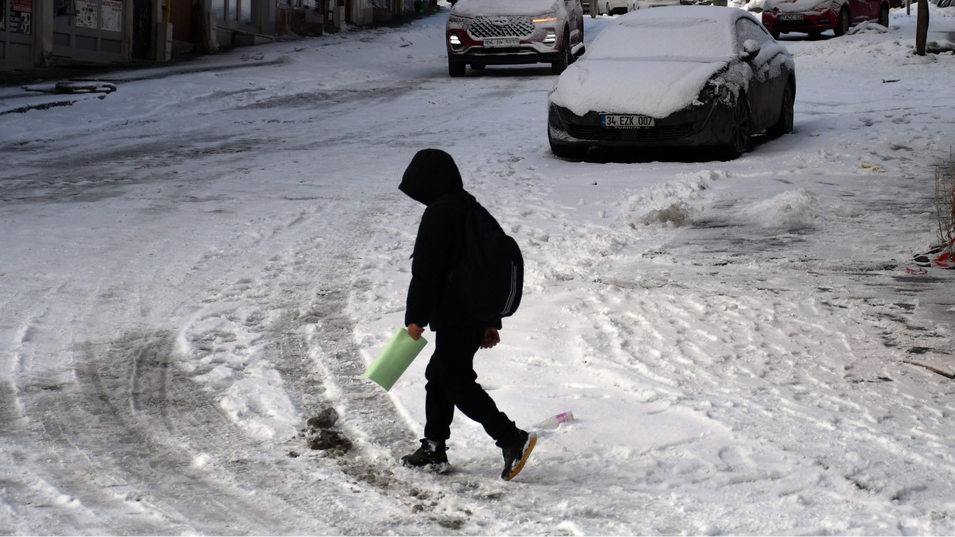 Meteoroloji'den 31 İl İçin Sarı Kodlu Uyarı: Sağanak, Kar ve Fırtına Geliyor