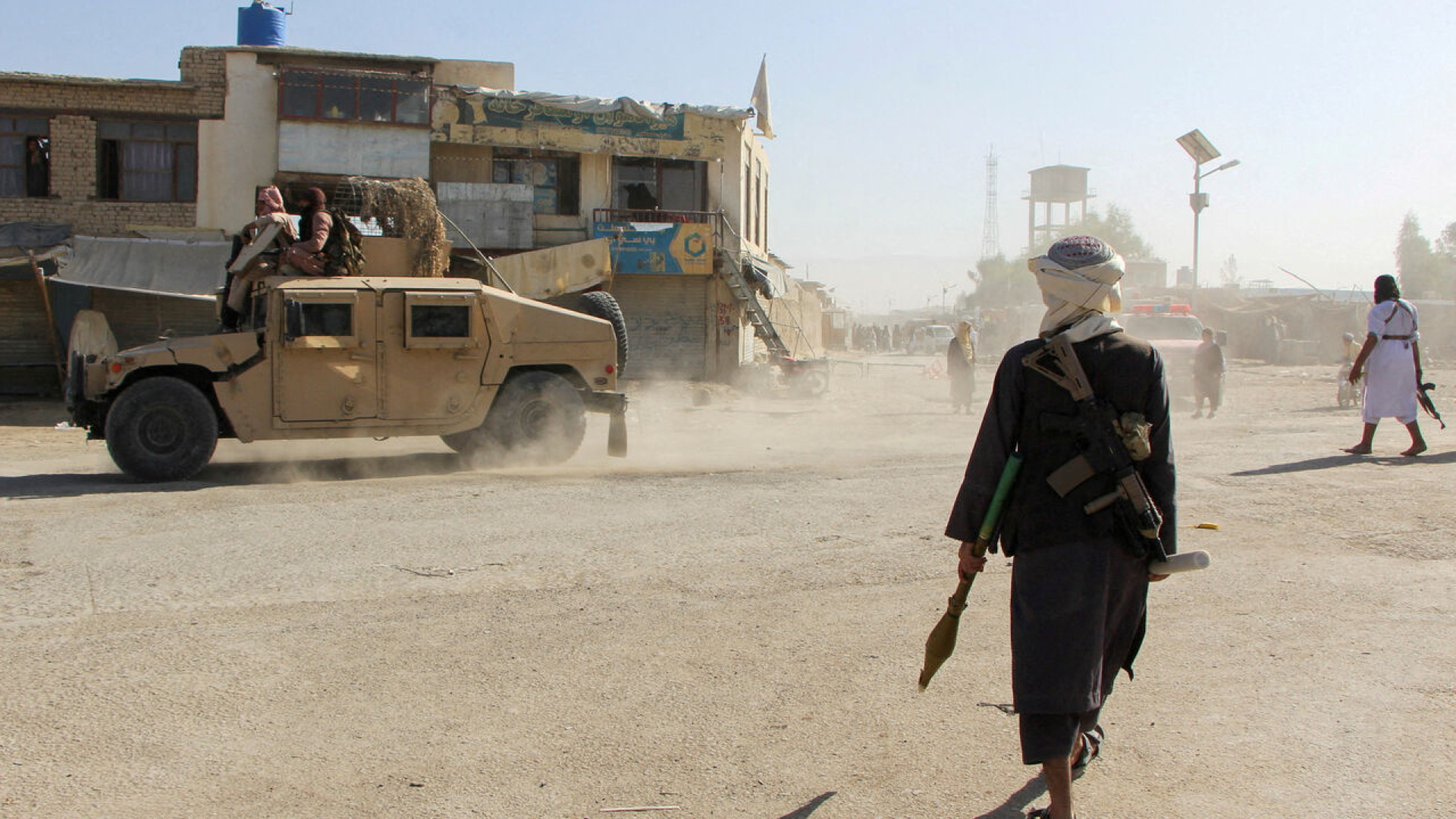 Sınır çatışmalarından savaş ilanına: Pakistan ve Afganistan neden savaşıyor? | Dış Haberler