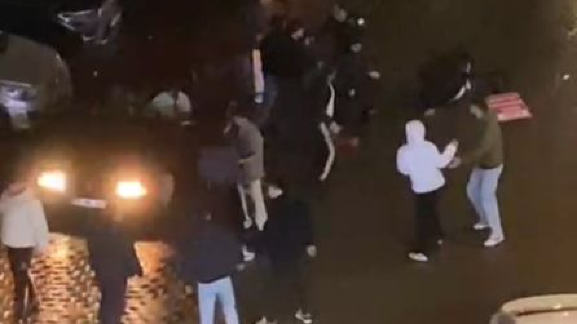 Zonguldak'ta AVM Otoparkında Bıçaklı Kavga: Kız Meselesi Kavgaya Dönüştü