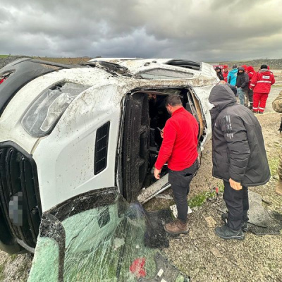 Yolcu minibüsü devrildi: 9 yaralı