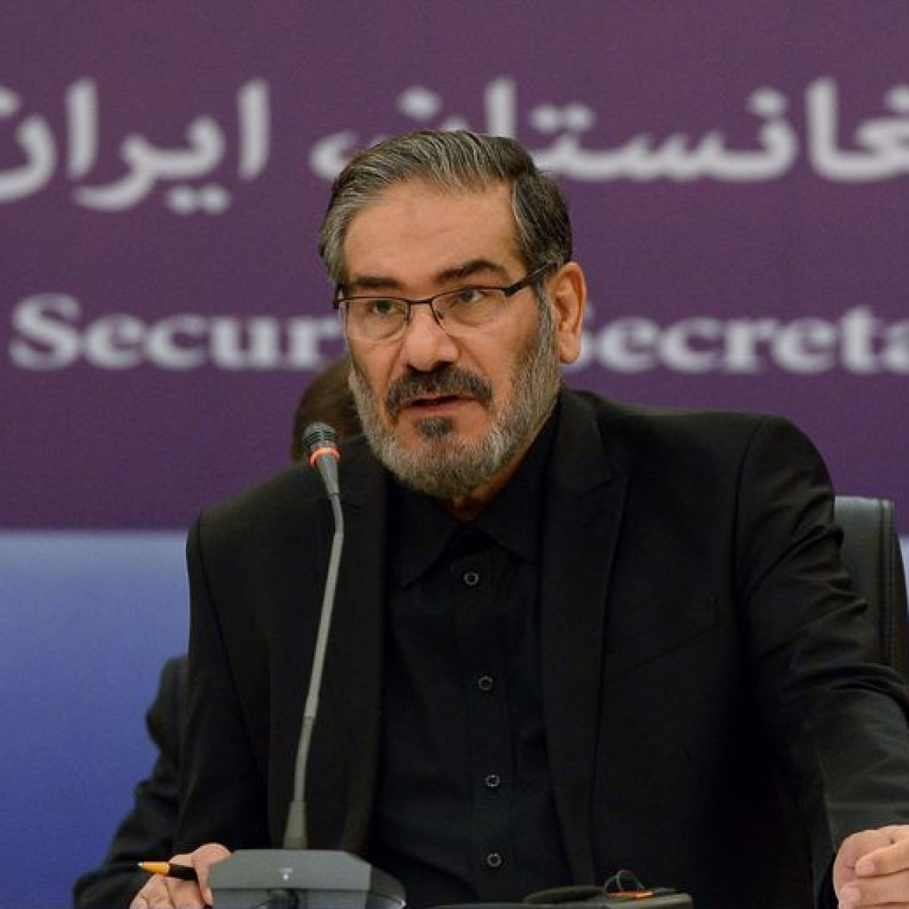 Şamkhani Tahran'da yeniden merkezde