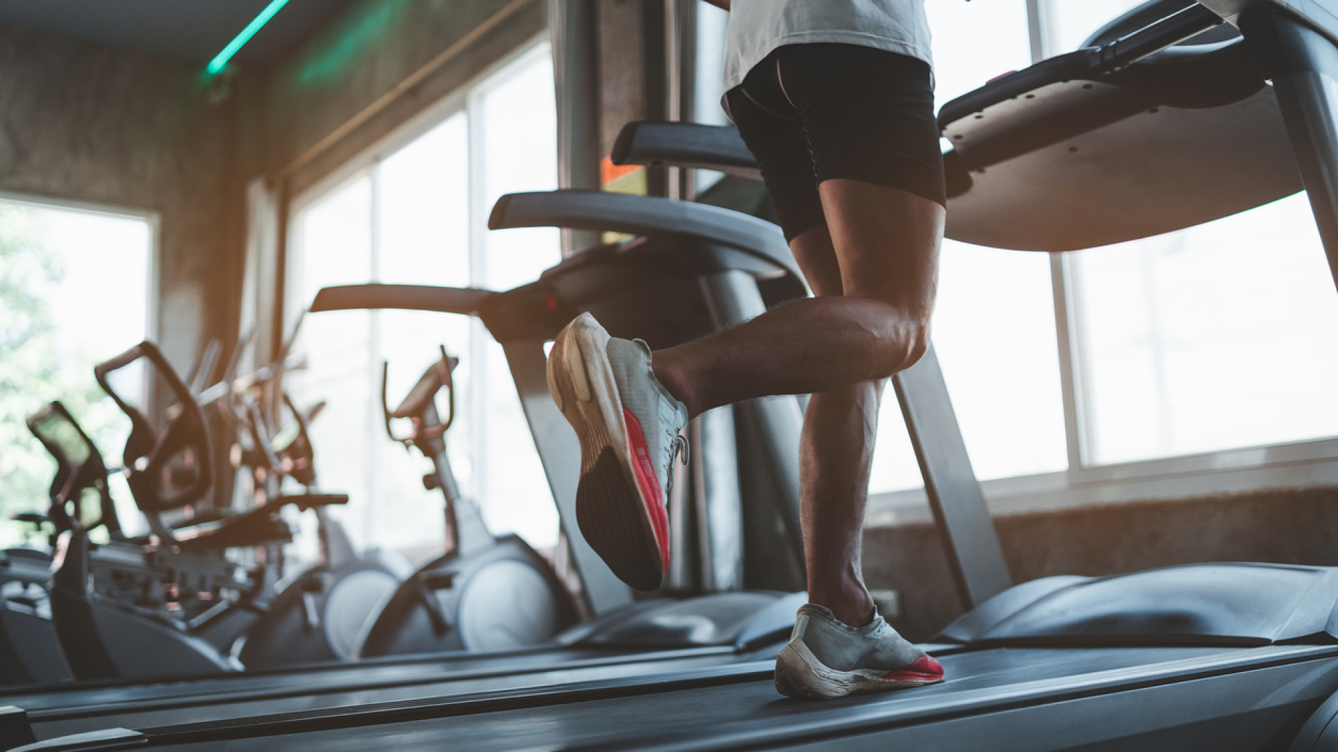 Evde Spor Yapmanın Püf Noktaları: Malzemeler ve Dikkat Edilmesi Gerekenler