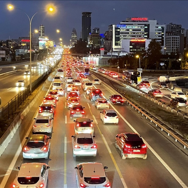 İstanbul'da trafik yoğunluğu yüzde 89'a çıktı