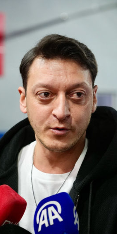 Mesut Özil’den şampiyonluk yarışı yorumu!
