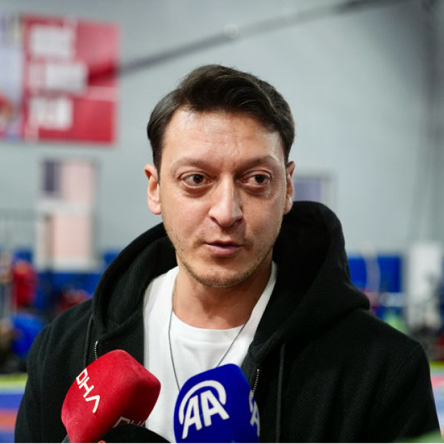 Mesut Özil'den şampiyonluk yarışı yorumu!