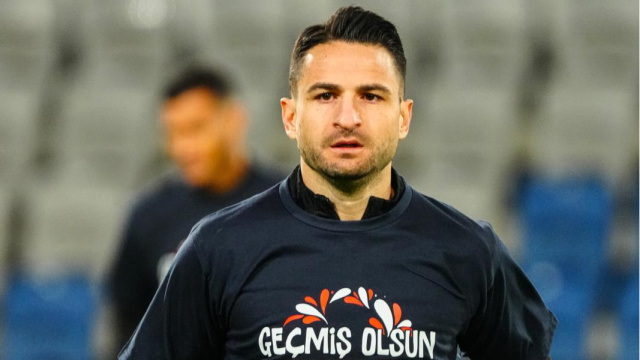 Başakşehir'den Deniz Türüç'ün oğluna destek