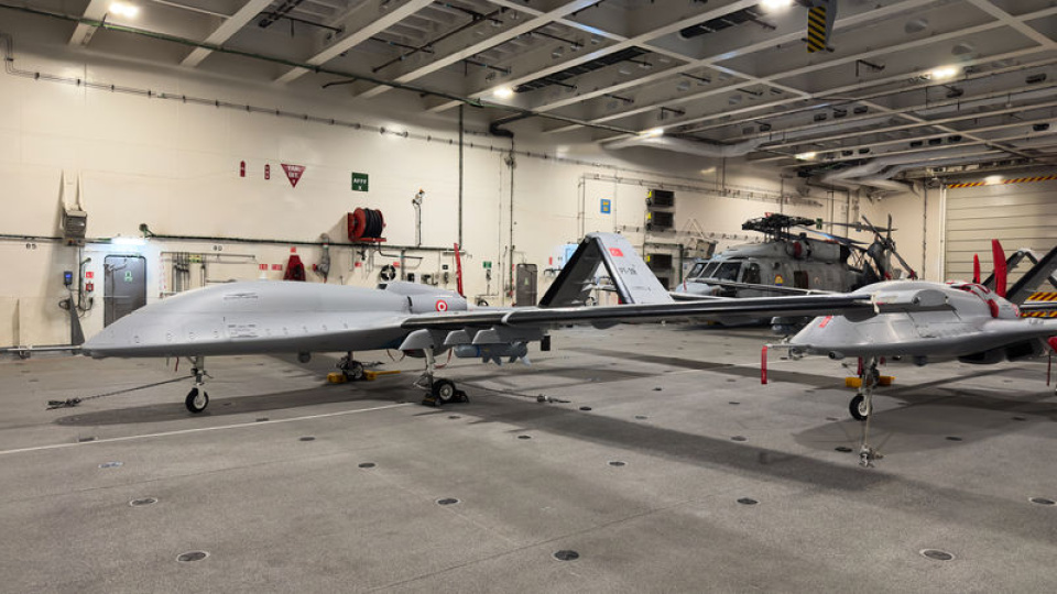 TCG Anadolu'da Türk Savunma Sanayii Fuarı