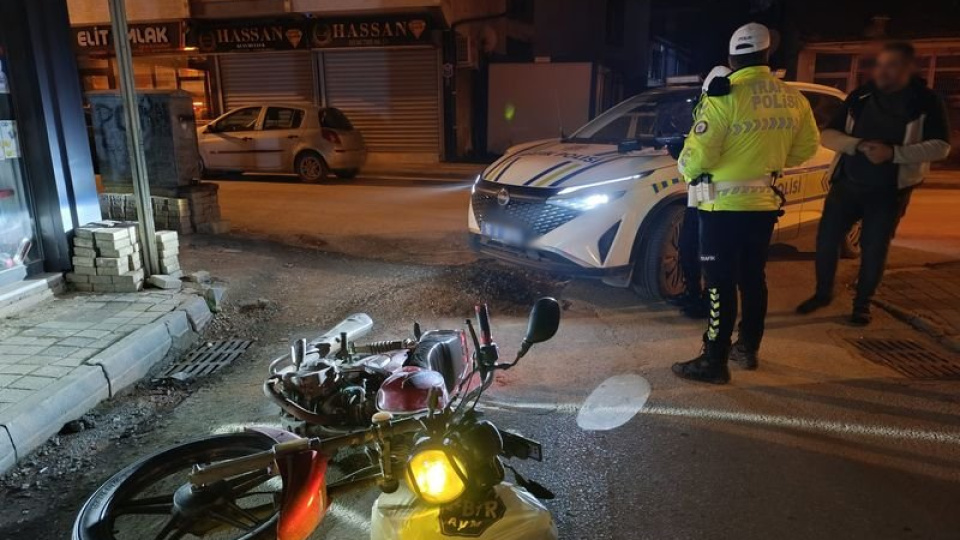 Polisten kaçan ehliyetsiz sürücüye 303 bin lira ceza