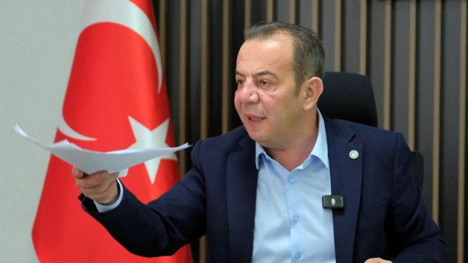 Bolu Belediye Başkanı Tanju Özcan ve 12 kişi 'irtikap'tan gözaltına alındı