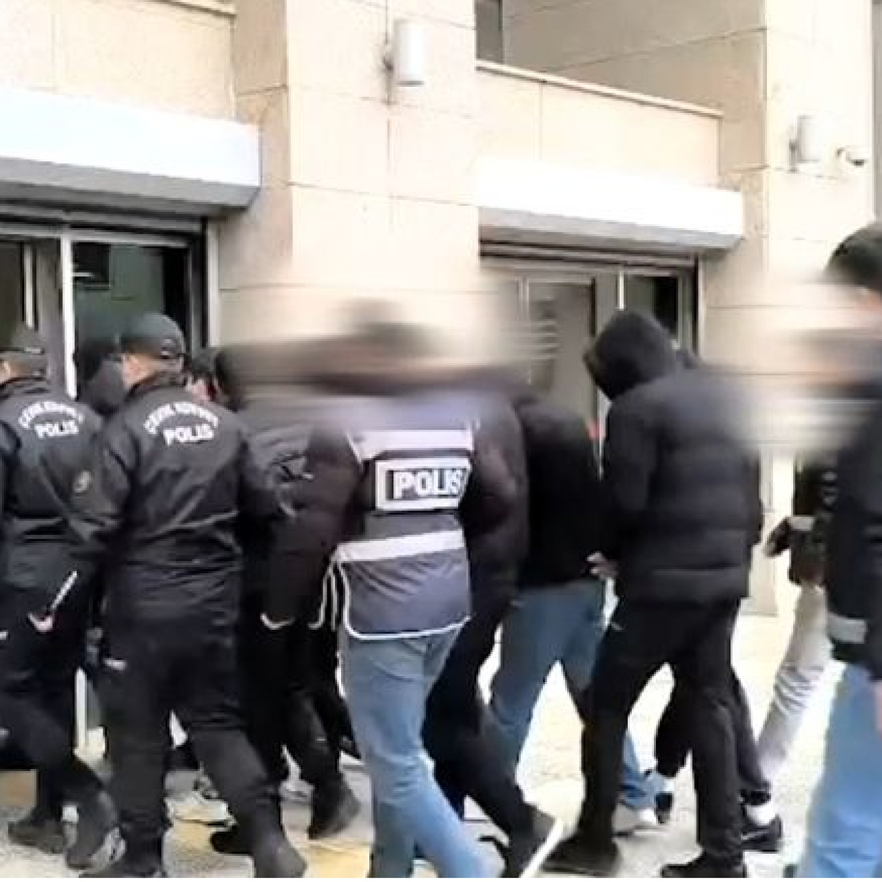 10 ilde bahis operasyonu: 42 tutuklama