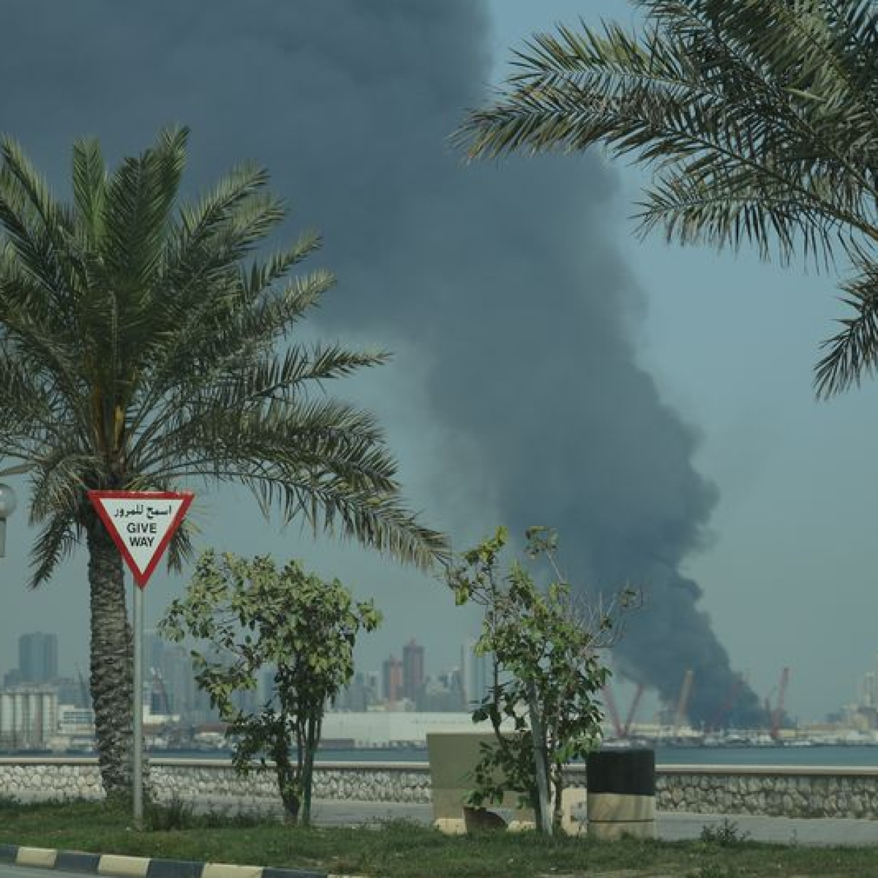 İran'dan ABD'nin Orta Doğu üslerine saldırı