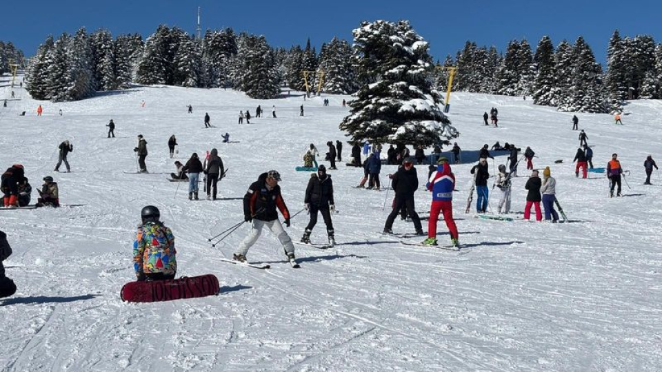 Uludağ'da hafta sonu yoğunluğu