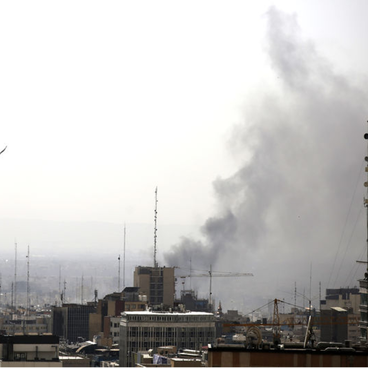 Türkiye'den İran'daki Türk vatandaşlarına uyarı