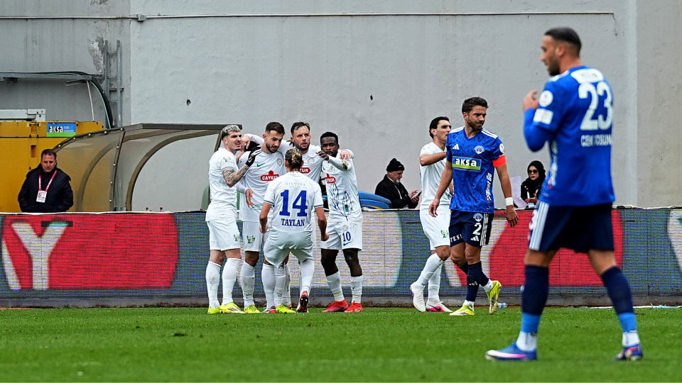 Rizespor'dan Kasımpaşa'ya 3 gollü tarife!