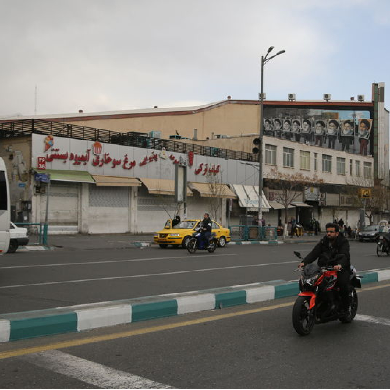 Hizbullah'dan Tahran ile dayanışma mesajı