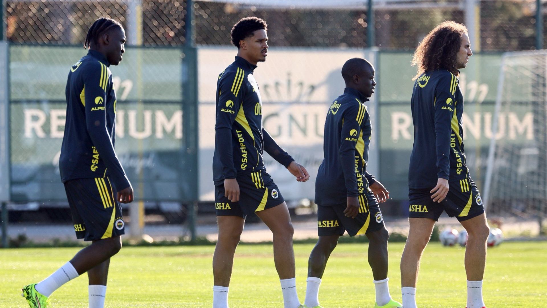 Fenerbahçe'ye Süper Lig Öncesi Ederson ve Oosterwolde Müjdesi Geldi