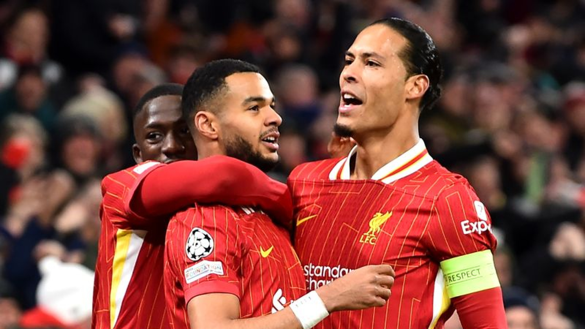 Liverpool, West Ham United'ı 5-2 Mağlup Etti: Premier Lig'de Üçüncü Galibiyet