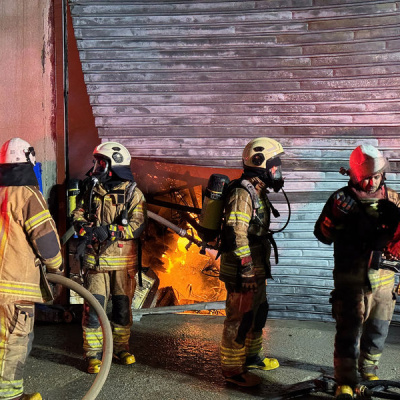 İzmir'de yangın! Çok sayıda ekip sevk edildi