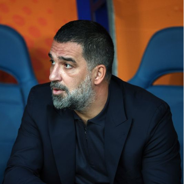 Göztepe taraftarından Arda Turan'a davet!