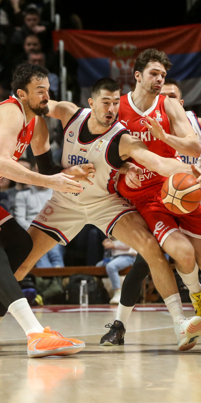 12 Dev Adam'ın konuğu Sırbistan!