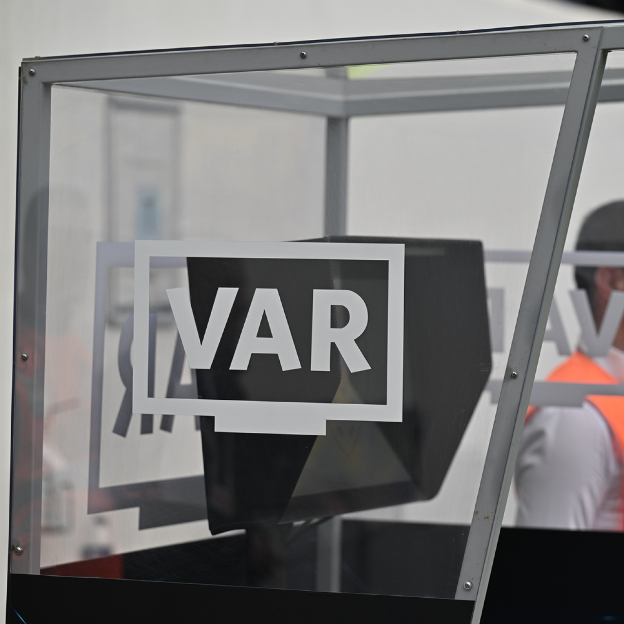 Fenerbahçe maçının VAR hakemi belli oldu!