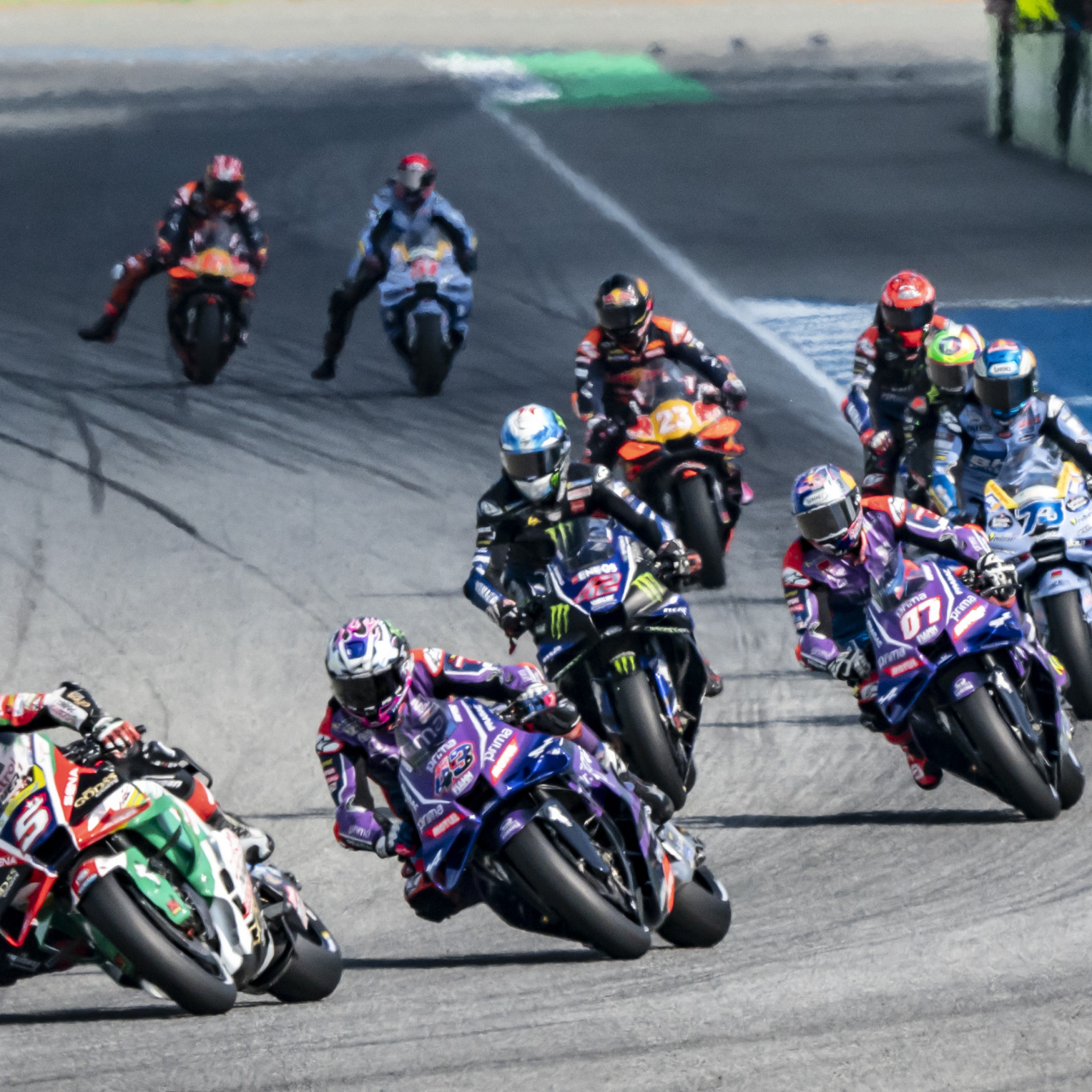 Razgatlıoğlu, MotoGP'de ilk yarışına çıktı!