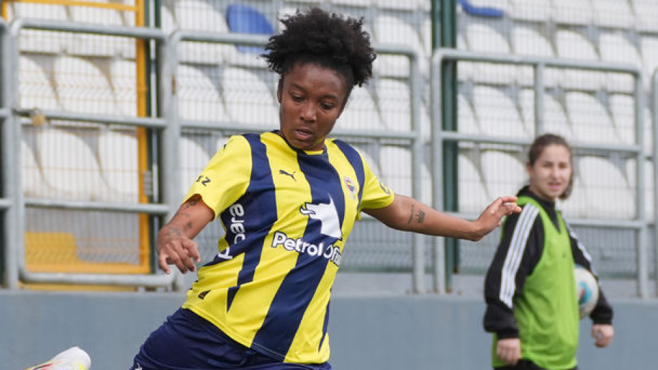 Fenerbahçe'ye Marta Cox'tan kötü haber!