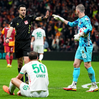 "Her yerde kırmızı kart!"