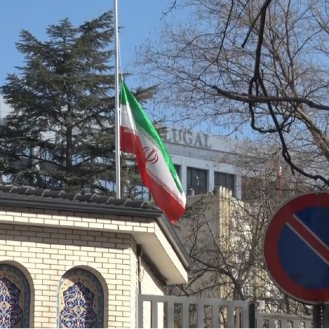 Ankara Büyükelçiliği’nde bayraklar yarıya indirildi