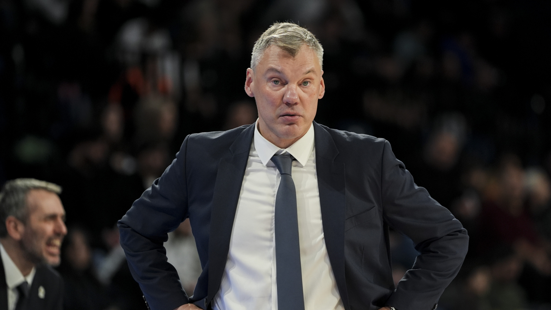 Fenerbahçe'den Kritik Açıklama: Başantrenör Jasikevicius Dubai'de Mahsur Kaldı