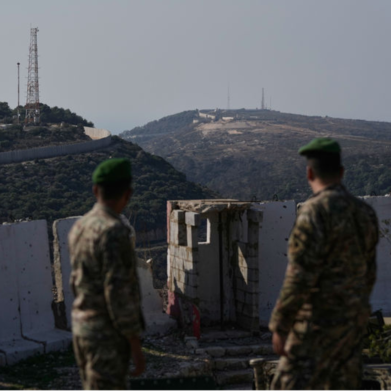 İsrail, yedek askerleri silah altına alacak