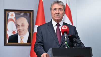 KKTC'den İngiltere'ye savaş uyarısı