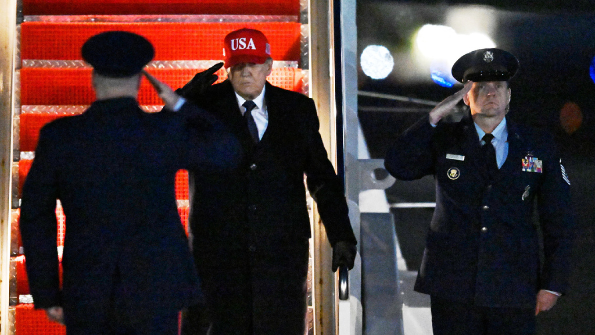Trump'tan İran Açıklaması: Saldırılar 4 Hafta Sürebilir