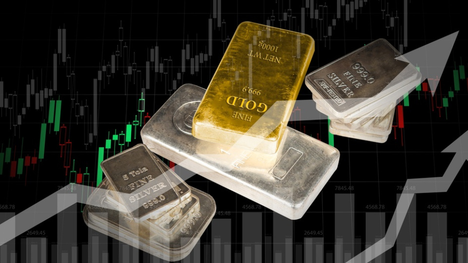 Altın ve gümüş fiyatları arttı