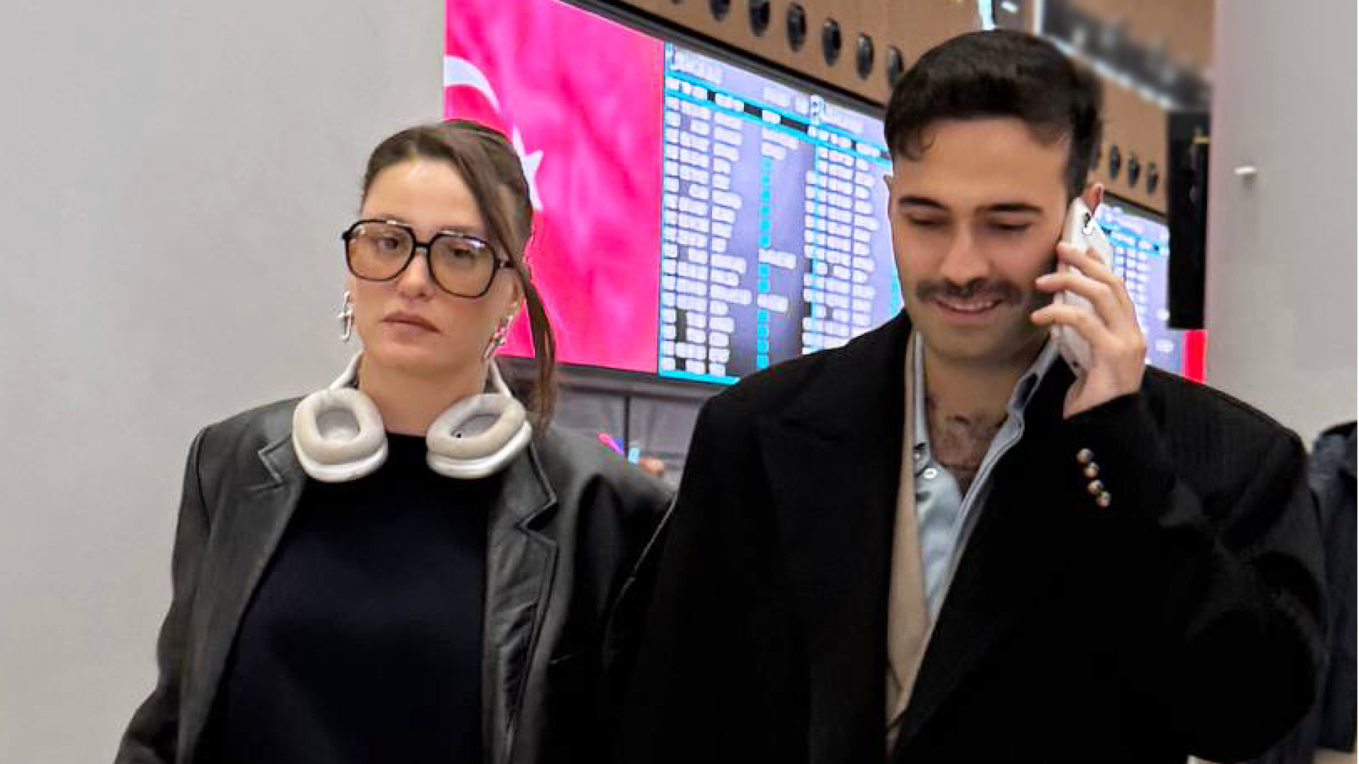 Serenay Sarıkaya ve Mert Demir Türkiye'ye Döndü: 'Güzel Bir Tatildi'