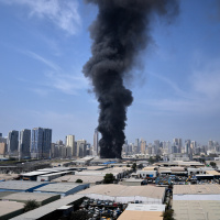 İran, Körfez ülkelerindeki hedeflere saldırıları sürdürüyor