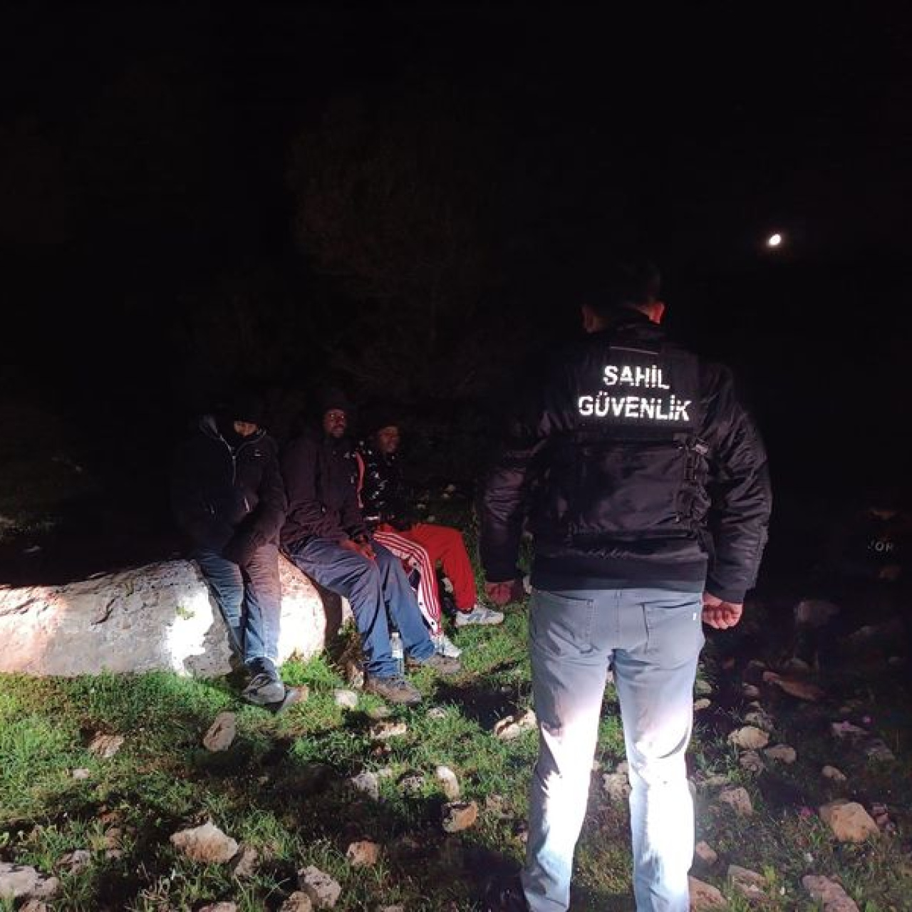 22 düzensiz göçmen yakalandı