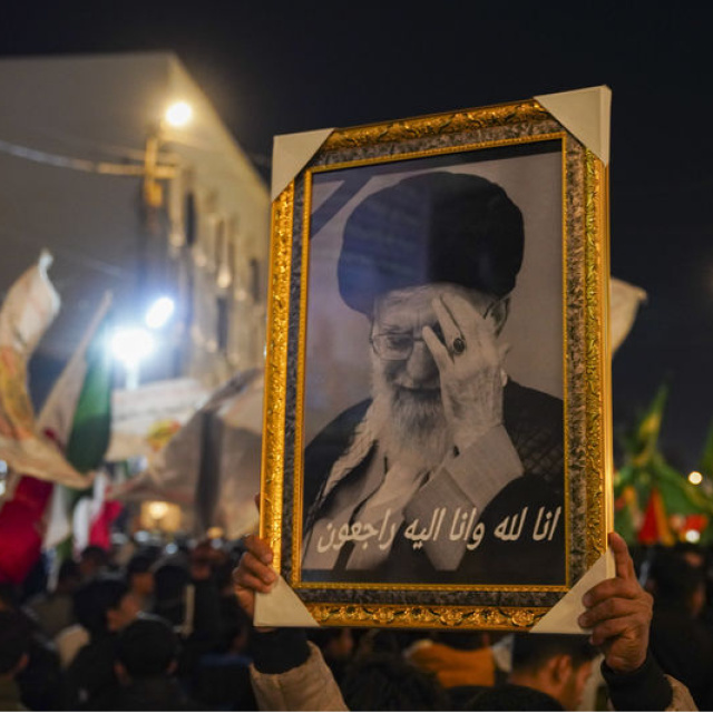 İran'ı kim yönetecek?